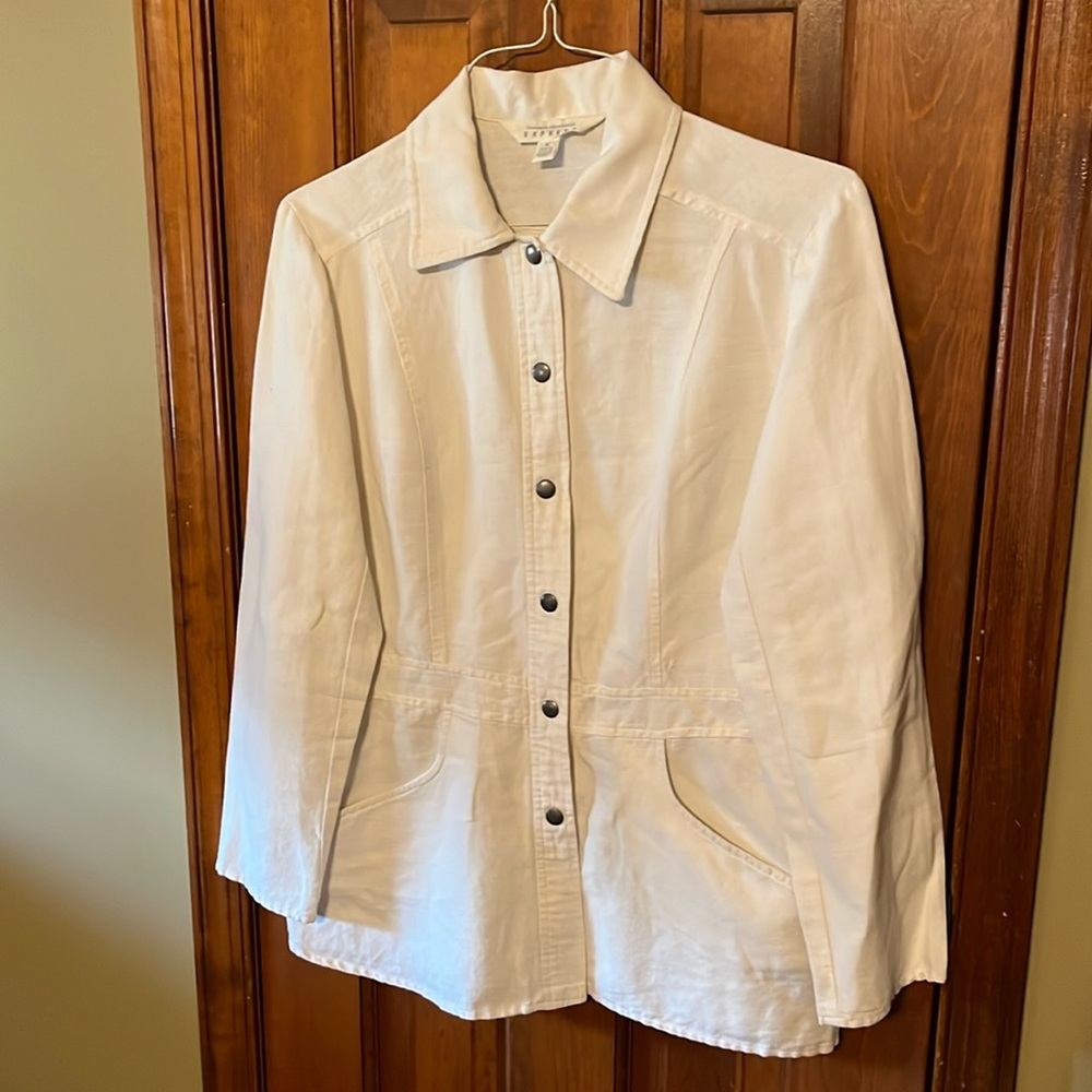 Express Linen Cotten blend white jacket with snap buttons